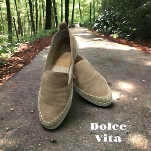 DOLCE VITA Reina. Tan Slip on Sneakers. Suede Size 9